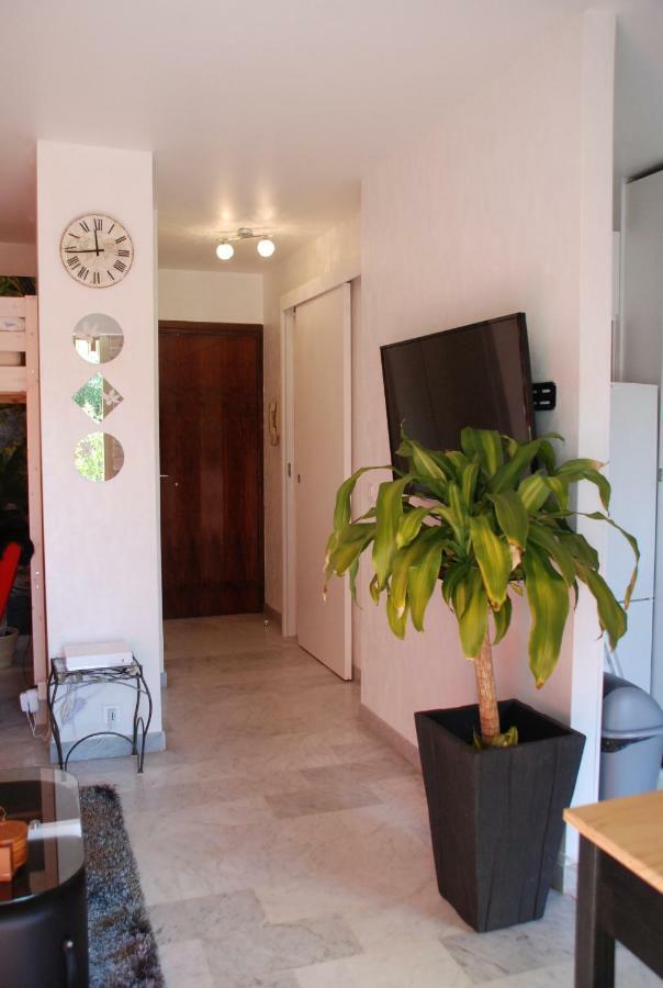 Studio - Juan Les Pins - Proximite Plages Antibes Ngoại thất bức ảnh